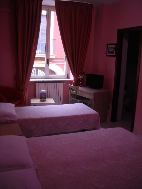 Hotel New Baby Caserta Pokój zdjęcie