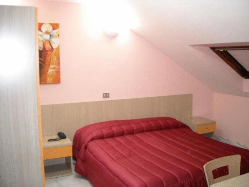 Hotel New Baby Caserta Zewnętrze zdjęcie